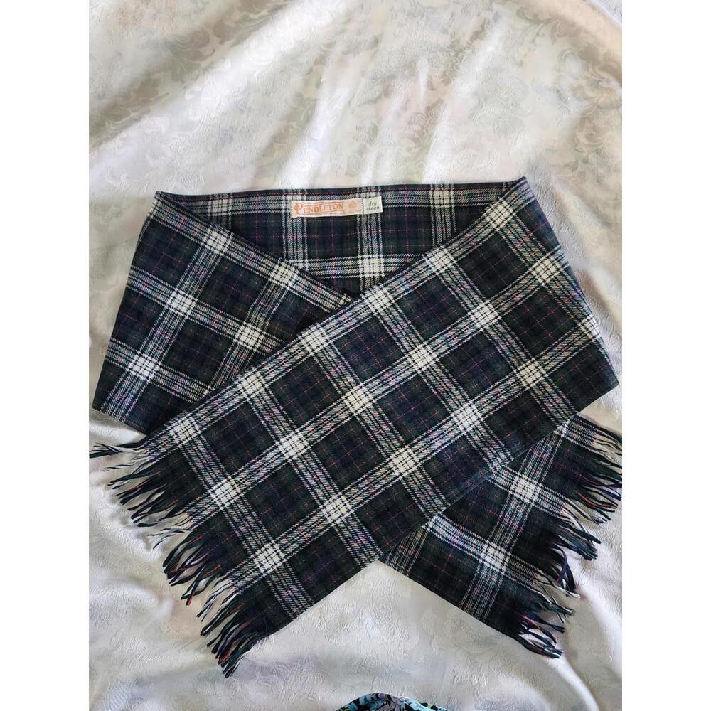 Vintage Pendleton Wool Green Red Plaid 90s  Mens Scarf